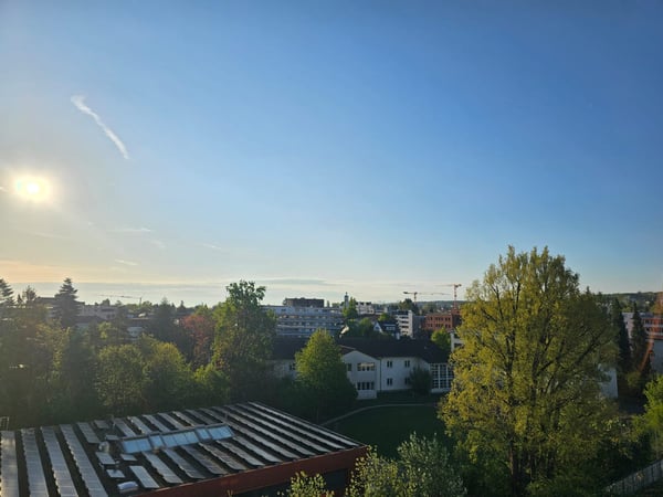 3.5 Zimmer Wohnung im 4. Obergeschoss mit schöner Aussicht Richtung Bodensee ostseitig (Morgensonne) 10