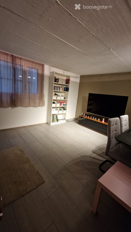Geräumiges 6.5-Zimmer-Reiheneckhaus in ruhiger Lage in Berikon 12