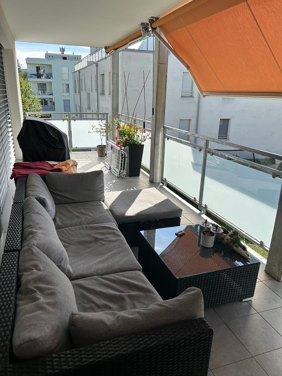 Moderne 4.5-Zimmer-Wohnung mit Balkon und Garage in Opfikon 11
