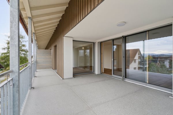 Erstvermietung – Wohnen am Sonnenberg: Moderne 5.5-Zimmer-Wohnung mit grosser Aussenfläche 8