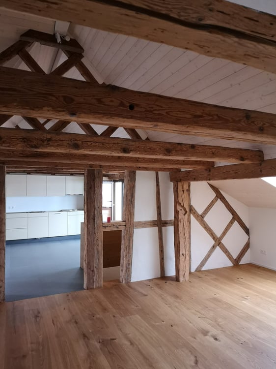 Charmante Dachwohnung in Uznach mit schöner Fernsicht 3