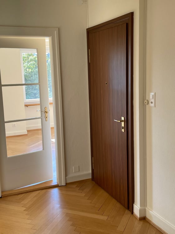 Charmante 3.5-Zimmer-Wohnung mit Balkon und schöner Aussicht in Basel 8