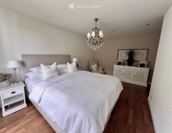 Grosszügige 6.5-Zimmer-Wohnung mit Balkon an ruhiger Lage 5
