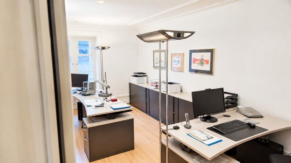 Modernes Büro an der Stadelhoferstrasse, Zürich 3