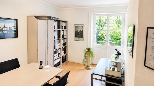 Modernes Büro an der Stadelhoferstrasse, Zürich 2