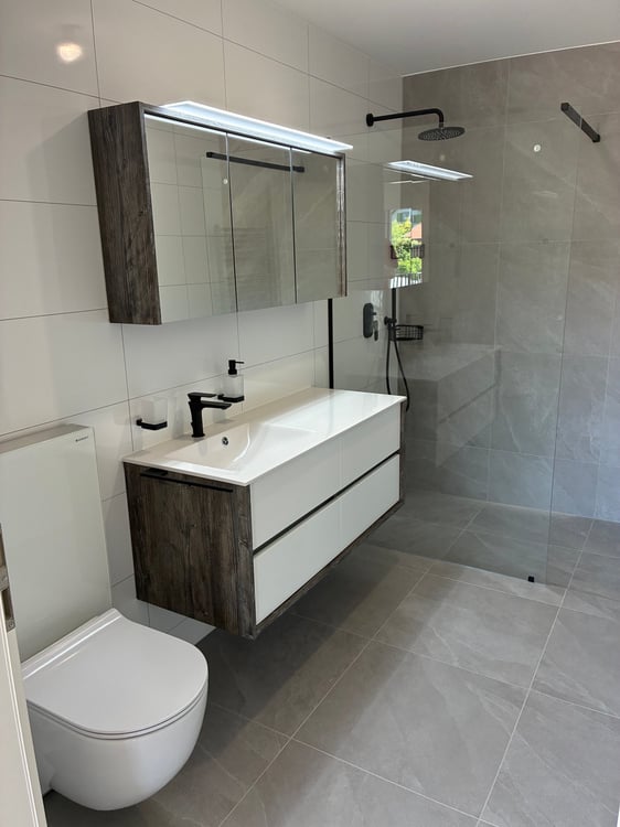 Appartement neuf exclusif de 3.5 pièces avec grand balcon et vue magnifique à Tatroz 12