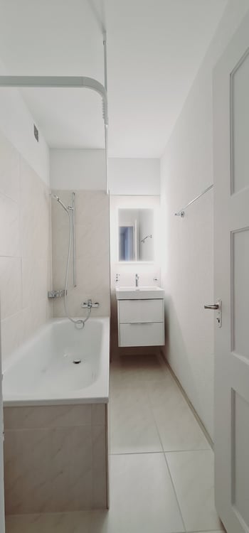 Charmante, sonnige 3-Zimmer-Wohnung mit Balkon nähe Kreuzplatz – Wohnen mit Stil 12