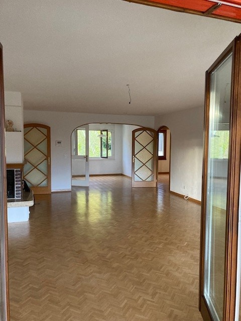 Sonnige 3½-Zimmer-Wohnung mit Balkon/Wintergarten in guter Lage 2