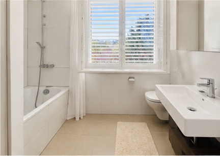 Beautiful 3.5-Room Lake and Mountain View Apartment in Thalwil 5