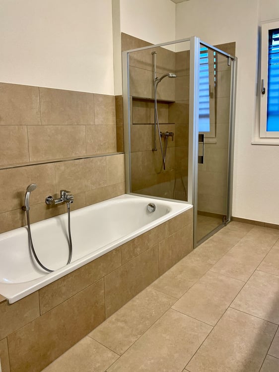 Moderne 4.5-Zimmer-Dachwohnung in Burg AG – Sofort verfügbar 6