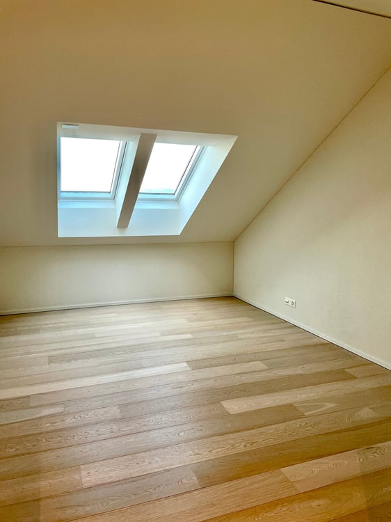 Moderne 4.5-Zimmer-Dachwohnung in Burg AG – Sofort verfügbar 4