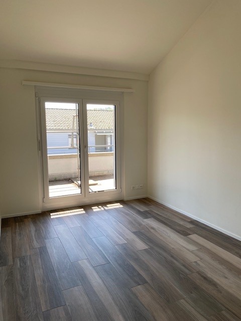 Erstvermietung nach Sanierung  3.5-Zimmer Dachwohnung in Embrach 13