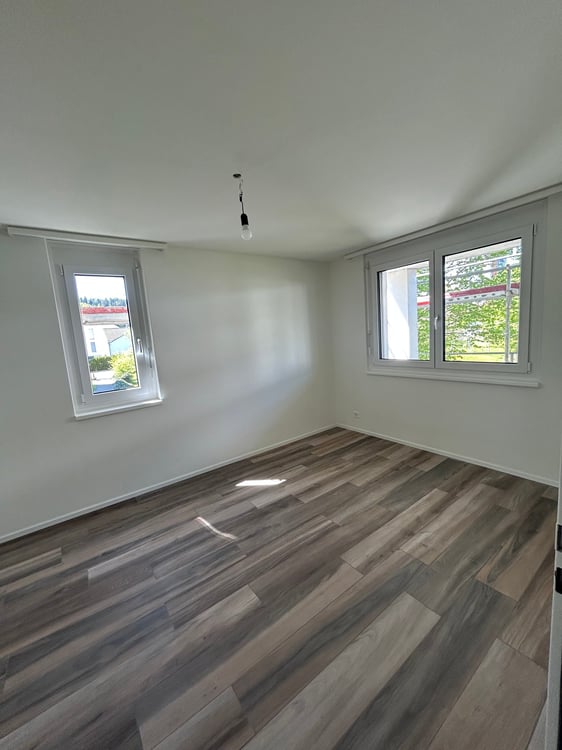 Erstvermietung nach Sanierung  4.5 Zimmer-Maisonette-Wohnung in Embrach 12
