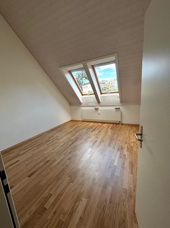 Grosszügige Dachwohnung in Zollikon 4