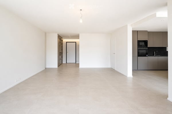 Affittasi appartamento di 4.5 locali con giardino privato e spettacolare vista lago a Massagno 5