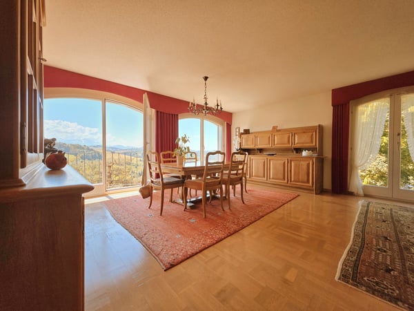 Exklusives Schmuckstück mit unverbaubarer Panoramasicht bis zum Säntis 6