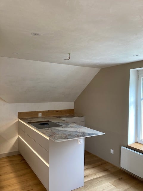 Charmante 2.5-Zimmer-Dachwohnung im Altbau – Siebnen, 8854 4