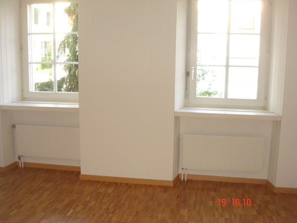Nähe Bus gelegene 3 1/2 Zimmerwohnung ideal für Pendler 6