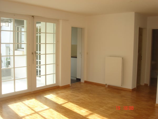 Nähe Bus gelegene 3 1/2 Zimmerwohnung ideal für Pendler 4