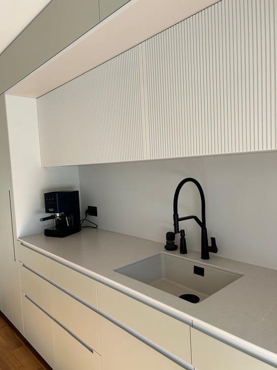 Helle 4.5-Zimmer-Wohnung mit grosser Terrasse in Ebmatingen 2