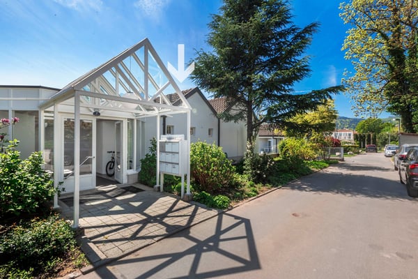 Am Sonnenberg, – exklusive, helle 3½-Zimmer-Terrassenwohnung mit Panoramasicht 2