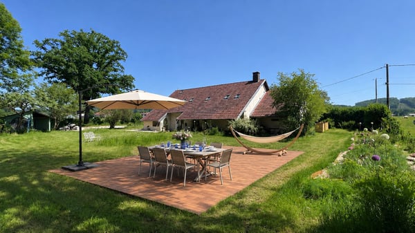 Liebevoll restauriertes Landhaus mit separatem Apartment in Saint-Germain, Haute-Saône 2