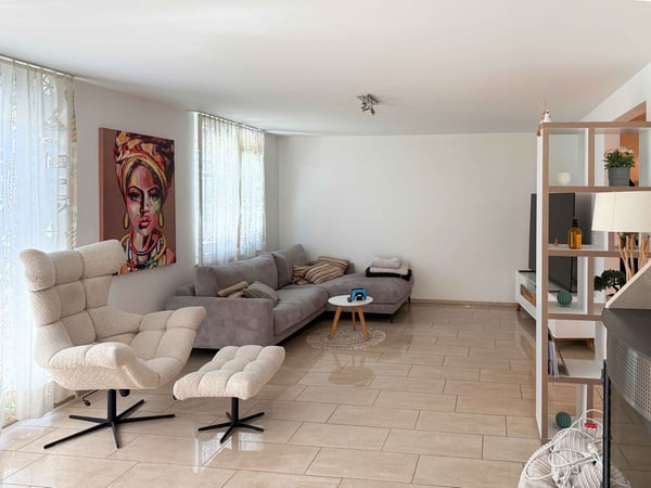 Exklusive 4.5-Zimmer-Gartenwohnung mit Wintergarten, Cheminée, Sauna & 3 Parkplätze 5