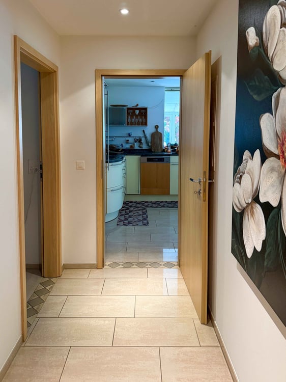 Exklusive 4.5-Zimmer-Gartenwohnung mit Wintergarten, Cheminée, Sauna & 3 Parkplätze 12