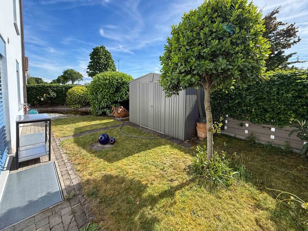 Exklusive 4.5-Zimmer-Gartenwohnung mit Wintergarten, Cheminée, Sauna & 3 Parkplätze 23