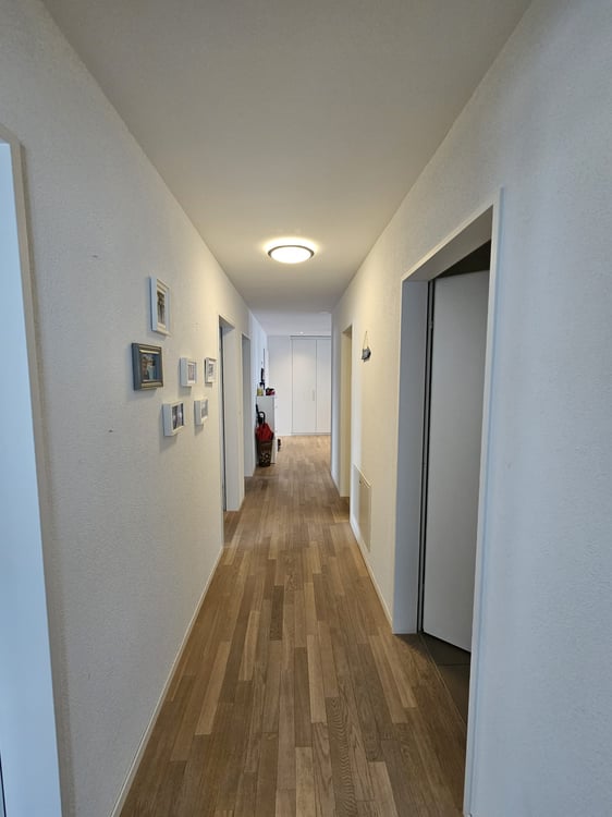 Helle 4.5-Zimmer-Wohnung mit Balkon und Minergie-Zertifikat in Pfungen 6