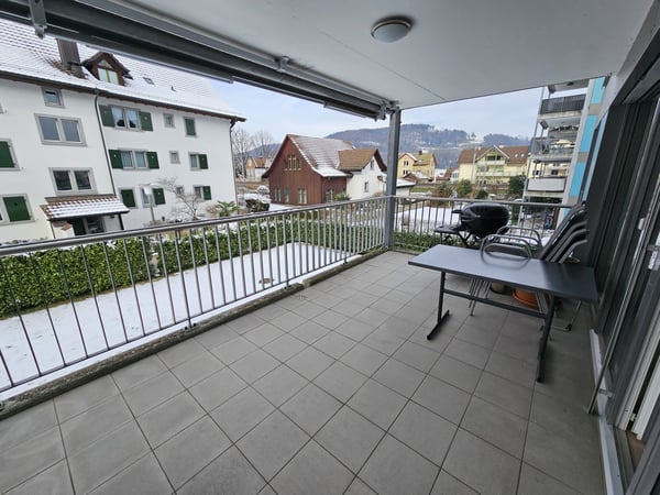 Helle 4.5-Zimmer-Wohnung mit Balkon und Minergie-Zertifikat in Pfungen 2