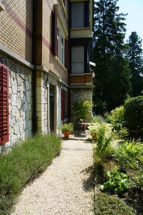 Wohnen mit Charme am Zürichberg, möblierte 1 ½ Zimmer-Wohnung in Zürich 12