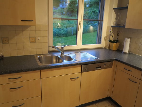 Charmante 4.5-Zimmer-Maisonette (120 m²) mit Balkon, Garten, Garage in Rheineck 11