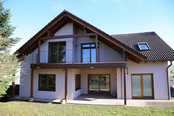 Charmante 3.5-Zimmer-Wohnung in ruhiger Lage in Knonau 2