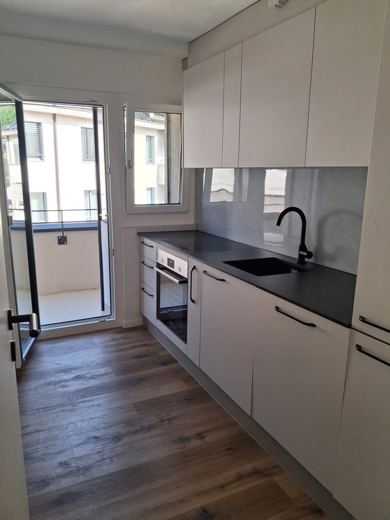 Zentrale 3.5-Zimmer-Wohnung mit Balkon in Küssnacht am Rigi – ab sofort verfügbar! 2