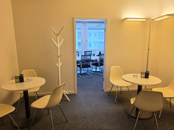 Helles 5.5-Zimmer-Büro an der Heuwaage in Basel 2