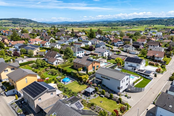 Wohnen mit Pool, Säntisblick und viel Privatsphäre 24