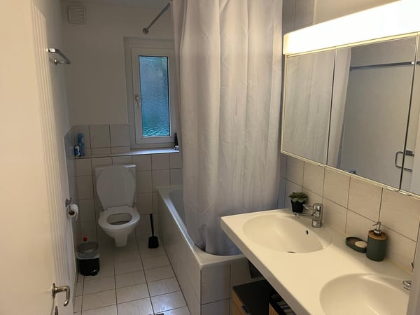 Charmante 2.5-Zimmer-Wohnung mit traumhaftem Ausblick in Kilchberg ZH 10