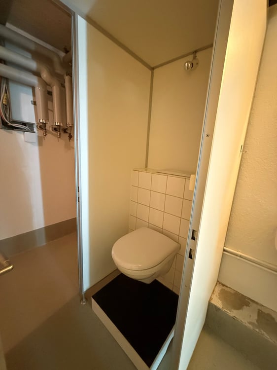 Bürofläche mit Lagerraum/Kellerabteil an der Susenbergstrasse in Zürich 6