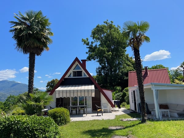 Charmantes Ferienhaus  mit traumhaftem See- und Bergblick in Brezzo di Bedero, nahe Luino 1