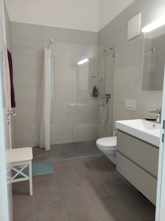 Modernes 5.5-Zimmer-Reihenhaus in Niederweningen – Familienfreundlich & Ruhig 8