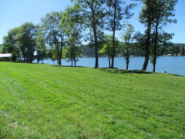 Terrain à bâtir d'exception à 1342 Le Pont, pieds dans l'eau du lac de Joux 2