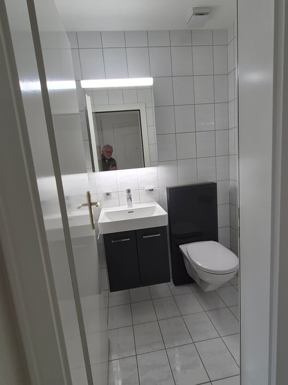 helle 3 1/2 Zimmerdachwohnung mit Cheminée an zentraler Lage nähe See 4