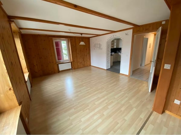 Charaktervolle 4.5-Zi-Wohnung mit Balkon in Domat/Ems 3