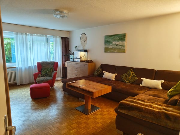 Charmante 4.5-Zimmer-Wohnung im Erdgeschoss in Pfäffikon ZH – sofort verfügbar! 2