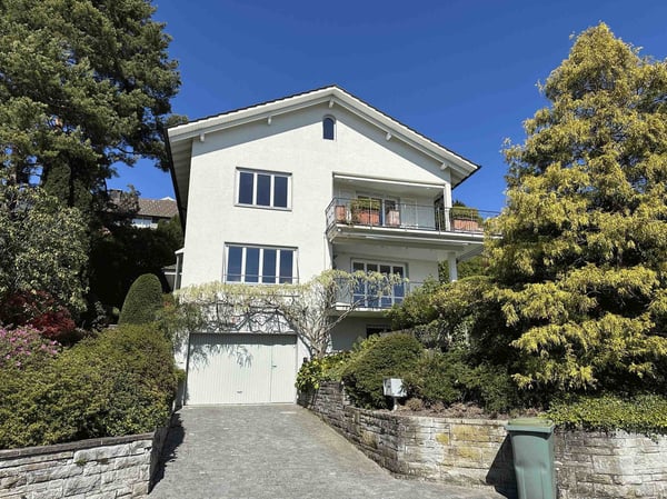 Einfamilienhaus mit Seesicht im Gartenparadies 11