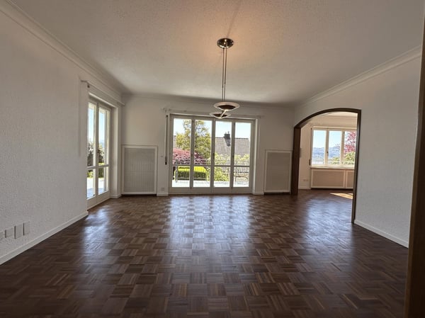 Einfamilienhaus mit Seesicht im Gartenparadies 4