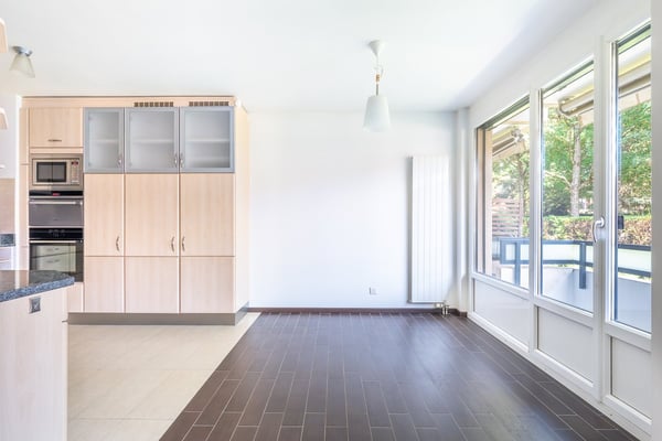 6 pièces familial de 136 m², 2 parkings inclus – au calme, en fond de chemin privé, Meyrin Village 6
