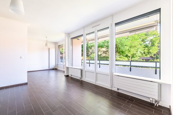 6 pièces familial de 136 m², 2 parkings inclus – au calme, en fond de chemin privé, Meyrin Village 3