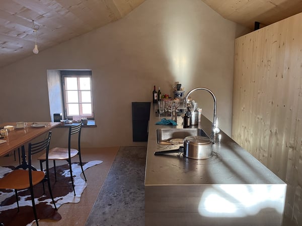 Dachwohnung in der historischen Casa Grischa 8